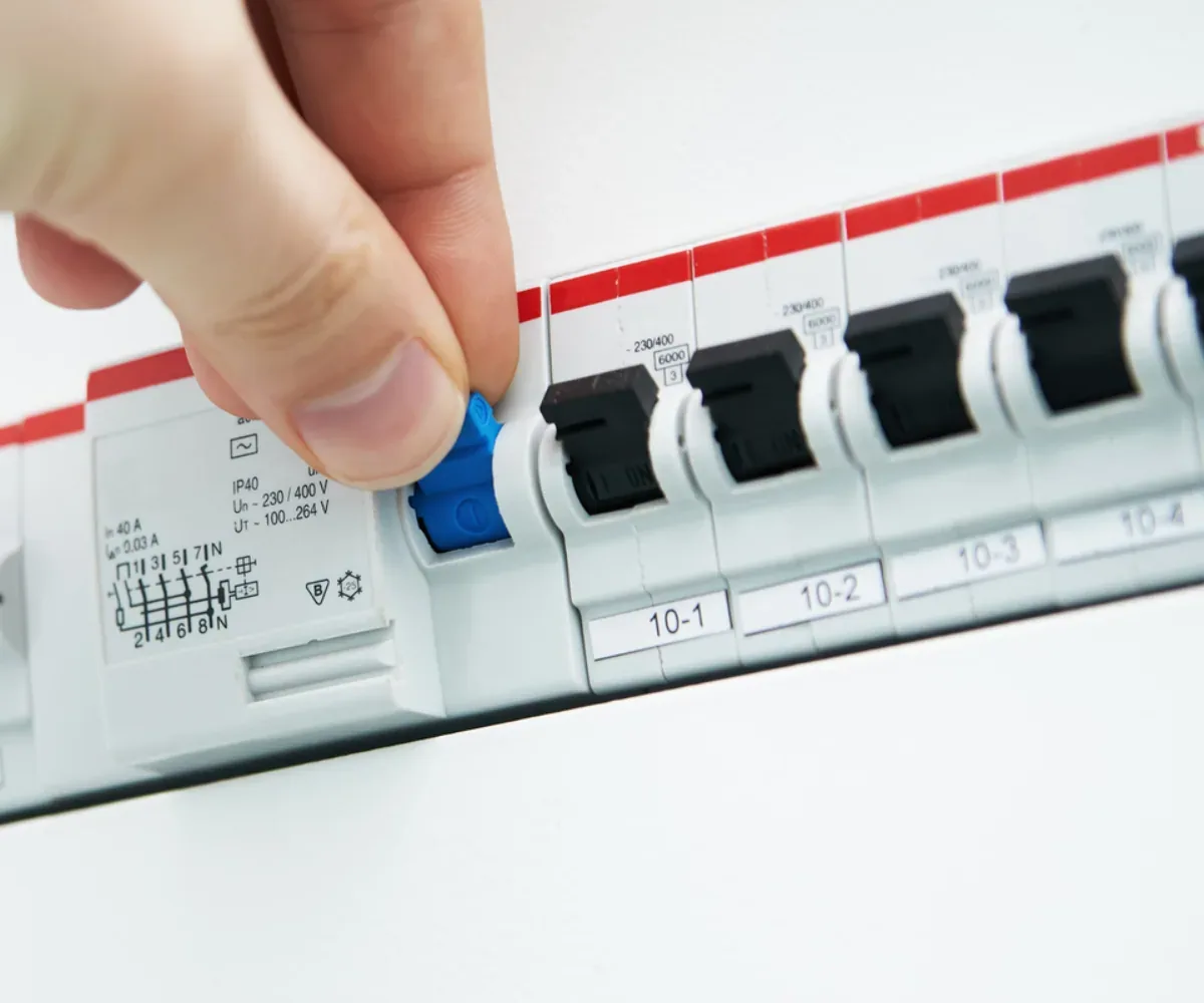 Diagnostic électrique obligatoire à Montreuil